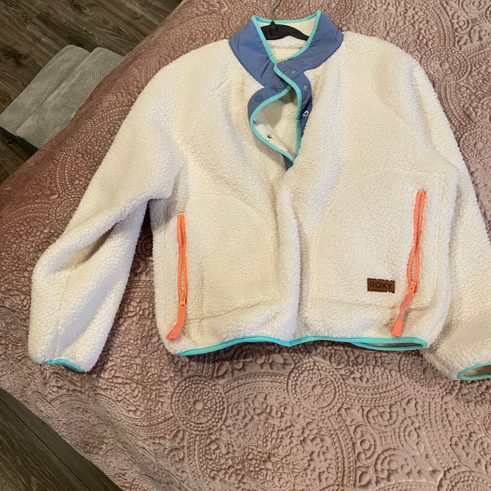 Long Sleeve Kipsie Plush Cream Fleece Sherpa Pullover Jacket - WORN ONCE! - Picture 2 of 6